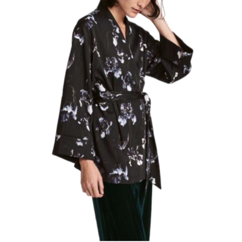 H&M Black Satin Floral Waist Tie Kimono Jacket Size 8 Date Night Out‎ Feminine